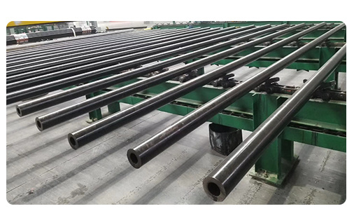 En ASTM API S355 A53b A106 Gr. B A336 Δομή άνθρακα Σωλήνες από ανοξείδωτο χάλυβα Μεγάλη διάμετρος Σκληρό τοίχωμα Sch20 κράμα Ανοξείδωτο υγρό πίεση λέβητα σωλήνα API 5